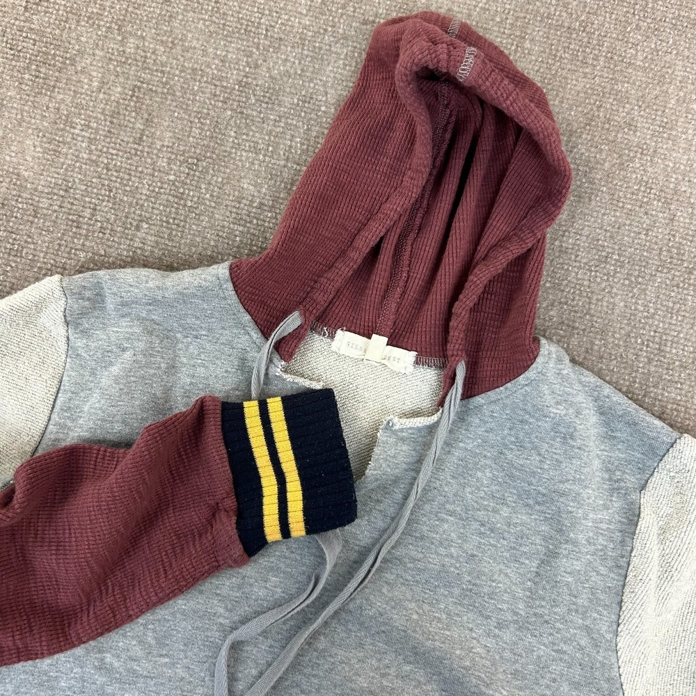 Gilded Intent Hoodie Womens XS‎ Gray Maroon Cotton V Neck Long Sleeve Outdoor
